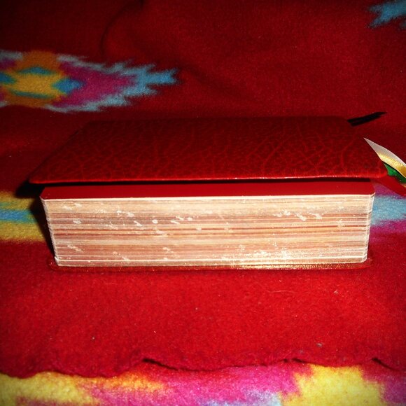 Episcopal Book of Common Prayer Red Leather w/Inscription (Seabury Press, 1977) - Picture 9 of 11